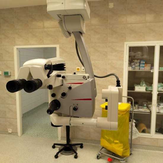 Microscopio Operatorio Leica Proveo 8