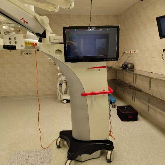 Microscopio Operatorio Leica Proveo 8