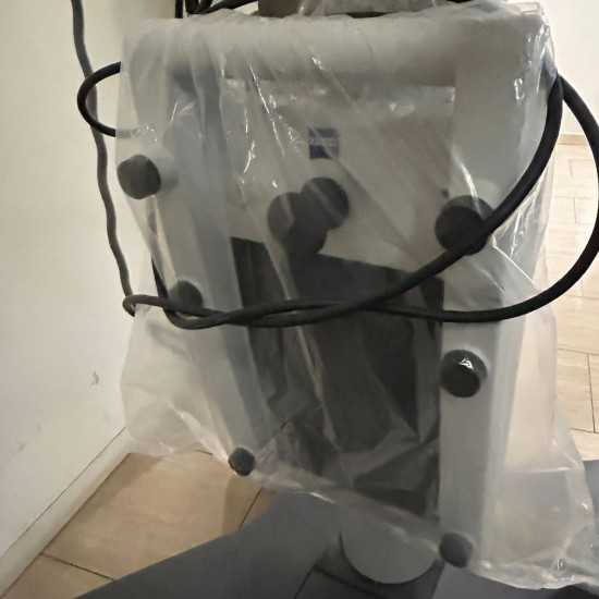 Microscopio Operatorio Zeiss Lumera 700